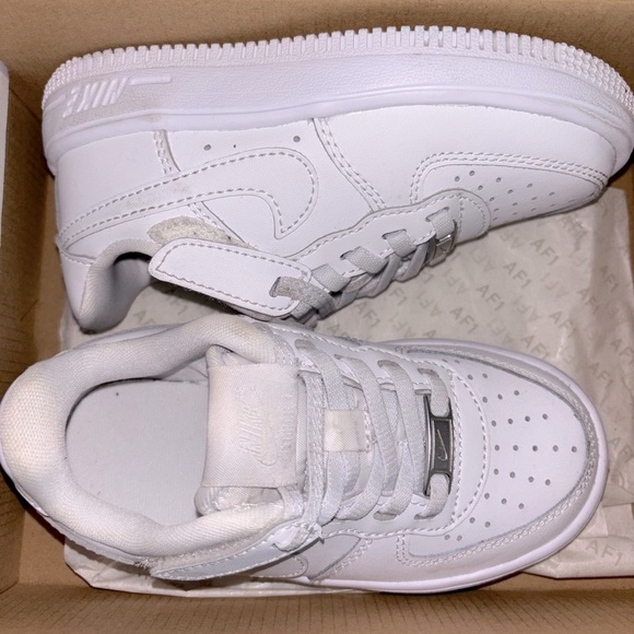 Nike Other - Nike Kids Af1 EasyOn 9c